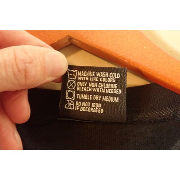 Milwaukee Rally T-Shirt Black Rhinestone Medium 105th Anniversary Black Medium - Picture 6 of 8